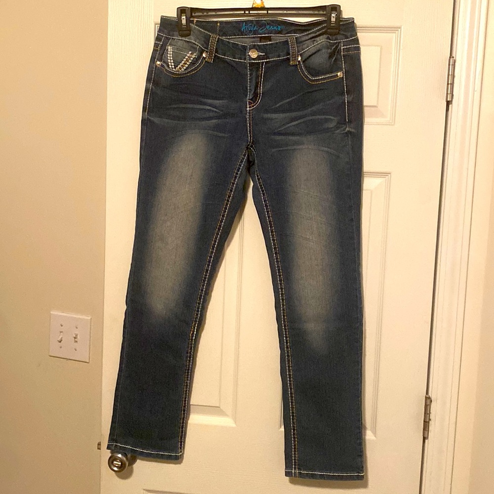 Ariya Jeans
